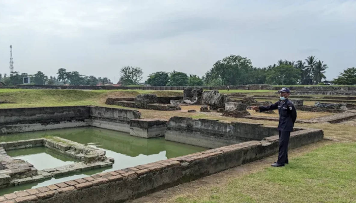 keraton-surosowan,-bekas-pusat-kesultanan-banten-di-kawasan-banten-lama