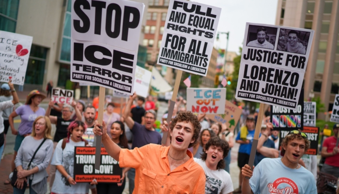 ice-has-been-dumping-protester-photos-into-a-palantir-database