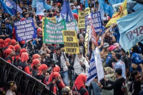 pancasila-di-tengah-badai-phk:-saat-solidaritas-buruh-diuji