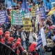 pancasila-di-tengah-badai-phk:-saat-solidaritas-buruh-diuji