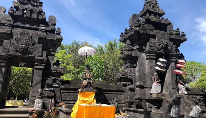 pura-agung-blambangan-banyuwangi,-warisan-kerajaan-hindu-terakhir-di-pulau-jawa