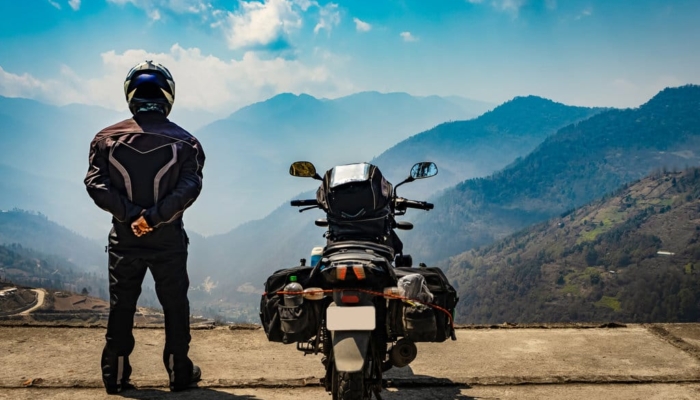 10-rekomendasi-jaket-motor-touring-untuk-berkendara-jarak-jauh