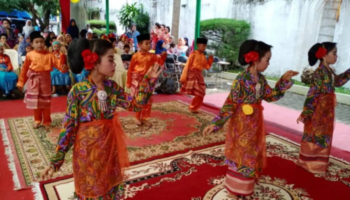 joehanet,-penari-dari-tanah-sumatera-yang-jadi-guru-tari-di-singapura-pada-1961
