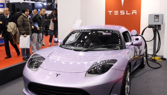 tesla’s-roadster-2-is-late—and-entering-a-different-ev-world