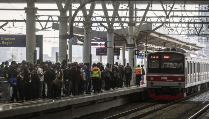 first-mile-last-mile:-beban-nyata-ongkos-transportasi-umum