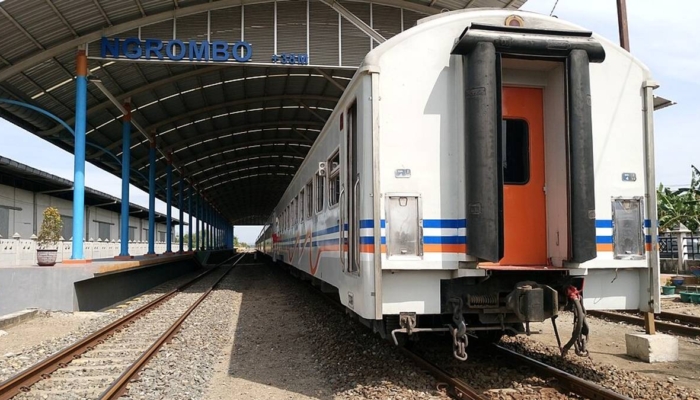 stasiun-ngrombo:-stasiun-terbesar-dan-teramai-di-grobogan-yang-sudah-ada-sejak-1924