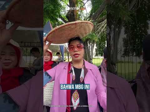 Ibu-Ibu Demo Protes Keracunan MBG Sambil Pukuli Panci