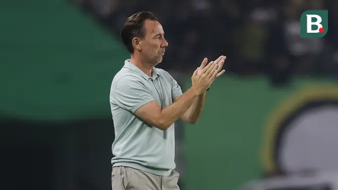 bri-super-league:-psim-resmi-pecat-jean-paul-van-gastel,-guntur-cahyo-utomo-jadi-caretaker