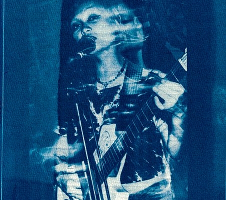 writer’s-notes:-translating-gig-photos-into-cyanotypes,-a-beginner’s-look-on-image-printing
