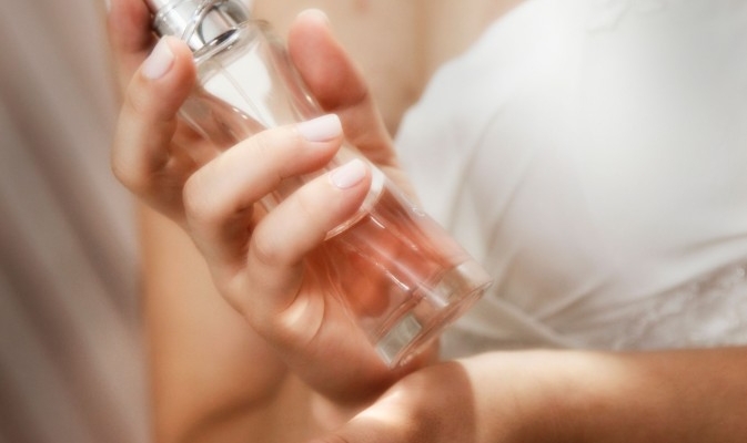 wah!-ini-5-perbedaan-eau-de-parfum-dan-extrait-de-parfum