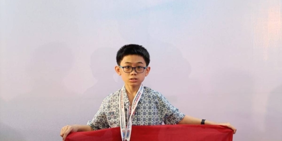 Ketimbang Ngoyot di Satu Soal Matematika, Strategi Caleb Berbuah Emas IMSO 2026