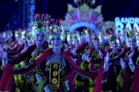siswi-sekolah-rakyat-tampil-memukau-di-gandrung-sewu-2026