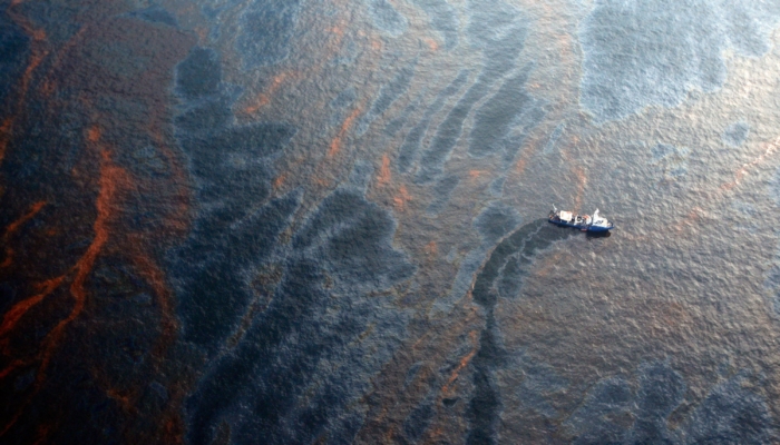 oil-spills-wreak-havoc-on-the-bottom-of-the-ocean,-even-a-decade-later