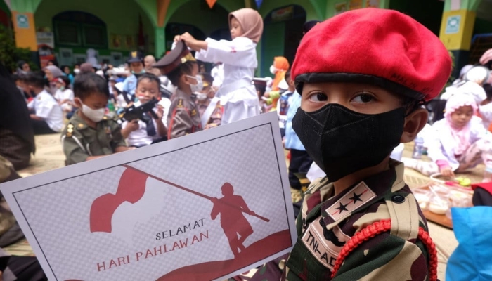 20-contoh-sikap-dan-cara-menghargai-jasa-para-pahlawan