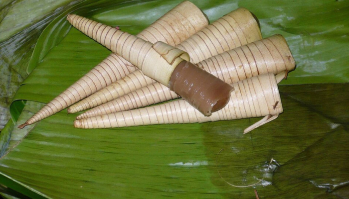 dumbeg,-jajanan-tradisional-khas-dari-rembang-yang-bentuknya-mirip-terompet