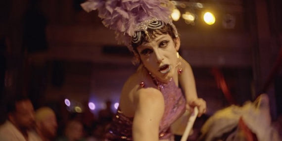 Petzval Artist of the Year Diane Plas on Transforming Backstage Scenery with Petzval Lenses