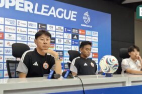 bri-super-league:-shin-tae-yong-mencoba-mengeksplorasi-kemampuan-multiposisi-rizky-ridho