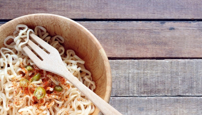 benarkah-mie-instan-butuh-berhari-hari-untuk-dicerna?