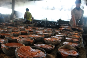 ketergantungan-impor-gula-mentah-&-ancaman-bagi-industri-makanan