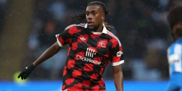 alex-iwobi-samai-rekor-penampilan-mohamed-salah-di-premier-league