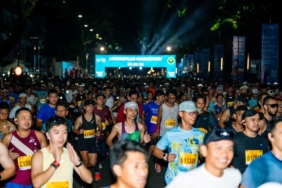 32-titik-hidrasi-bantu-37-ribu-pelari-taklukkan-jrf