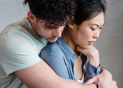 6 Tanda Avoidant Attachment dalam Hubungan